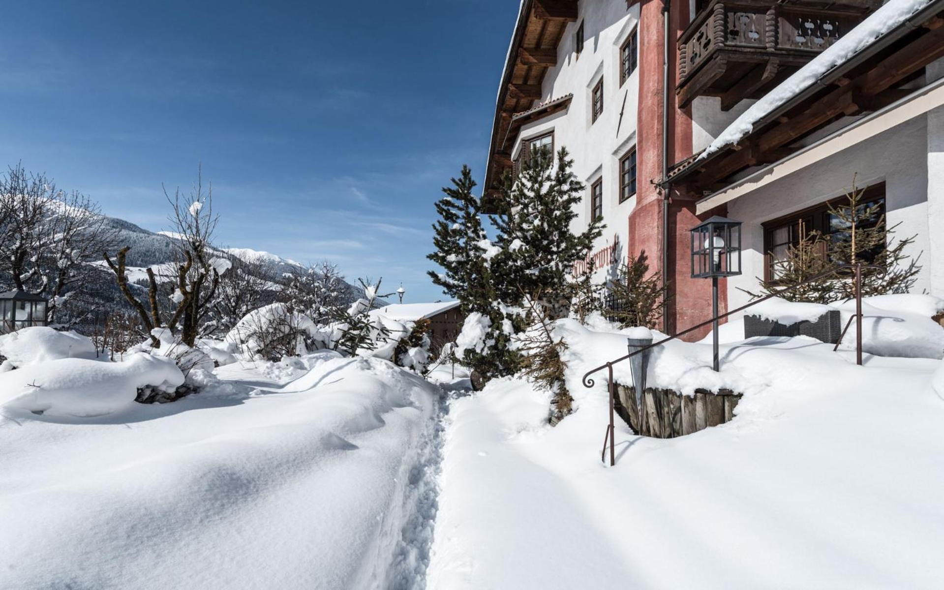 Strasserwirt - Ansitz Zu Tirol ชตราสเซิน ภายนอก รูปภาพ